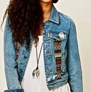 FREE PEOPLE BAJA DENIM JACKET SIZE 8 DISTRESSED JEAN JACKET